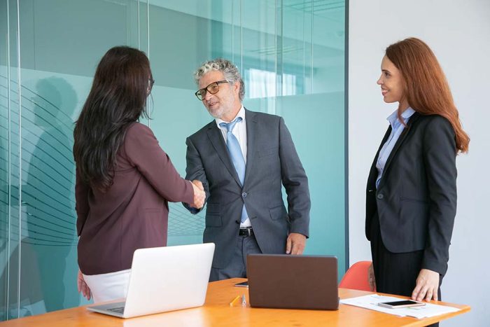 Cerco clienti per la mia azienda: ecco cosa funziona davvero